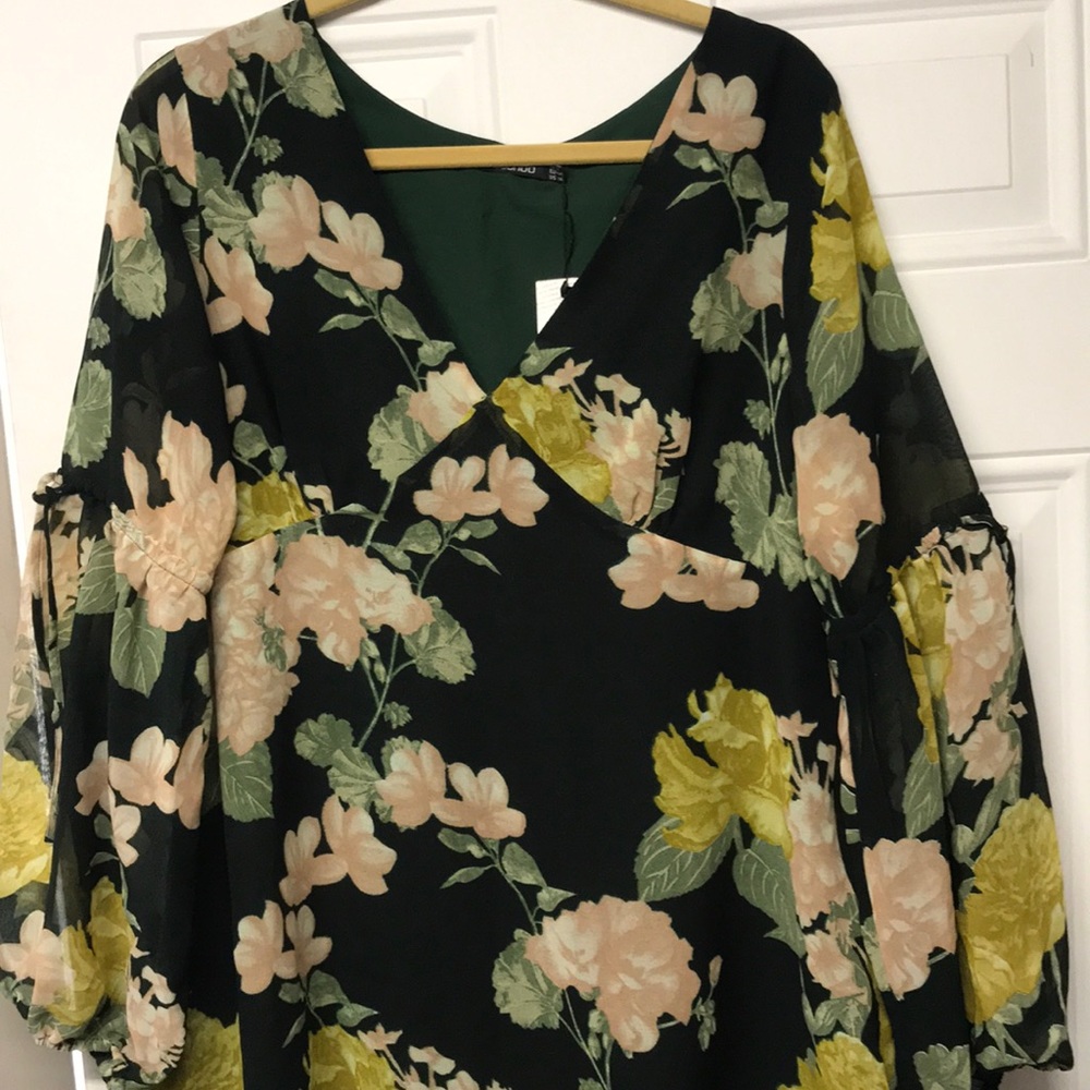 Boohoo dark green floral dress with bell sleeves